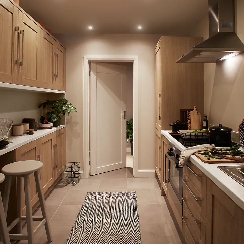 Plinthe de cuisine Goodhome Alpinia chêne H. 15 cm x l. 2.4 m x Ep. 16 mm