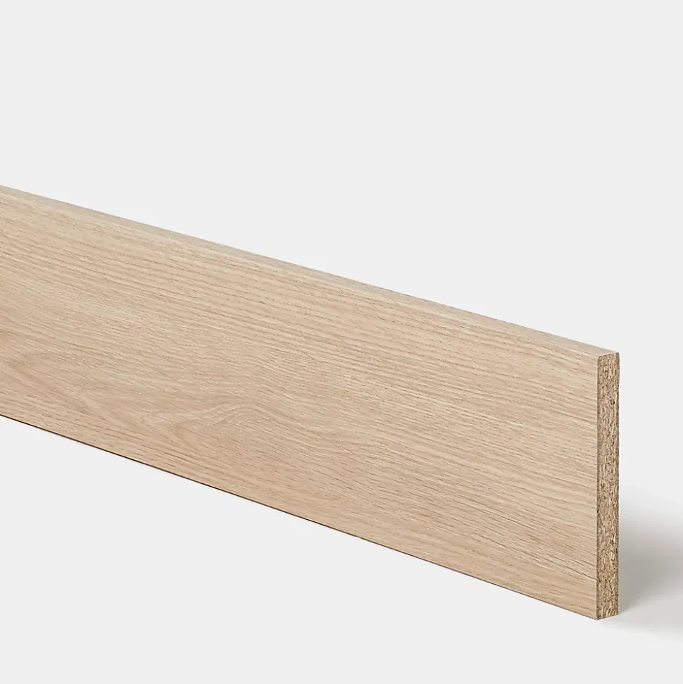 Plinthe de cuisine Goodhome Alpinia chêne H. 15 cm x l. 2.4 m x Ep. 16 mm