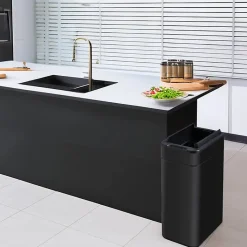 Poubelle cuisine automatique latérale - Ouverture papillon - Noir mat - 60L - Piles ou batterie