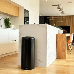 Poubelle de cuisine à pédale Kitchen Move Urban noir 30 L