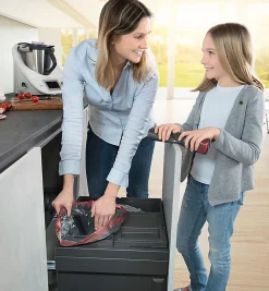 Poubelle de cuisine coulissante encastrable 55L Hailo Cargo Synchro