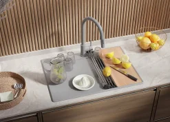 PRIMAGRAN Evier Cuisine en Granit Gris 70x50cm, Lavabo 1 bac + Kit de Vidage + Accessoires, Évier à Encastrer au meuble 40cm