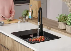 PRIMAGRAN Evier Cuisine en Granit Noir 62x50cm, Lavabo 1 bac + Kit de Vidage + Accessoires, Évier à Encastrer au meuble 50cm