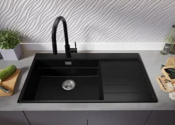 PRIMAGRAN Evier Cuisine en Granit Tout Noir 90x50cm, Lavabo 1 bac + Kit de Vidage + Accessoires, Évier à Encastrer au meuble 60cm