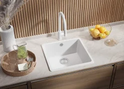 PRIMAGRAN Evier Cuisine en Granit Blanc 46x44cm, Lavabo 1 bac + Kit de Vidage + Accessoires, Évier à Encastrer au meuble 50cm