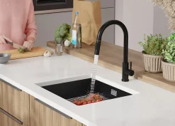 PRIMAGRAN Evier Sous Plan Noir 56x47cm, Evier en Granit 1 bac + Kit de Vidage + Accessoires, Évier au meuble 60cm - Prague