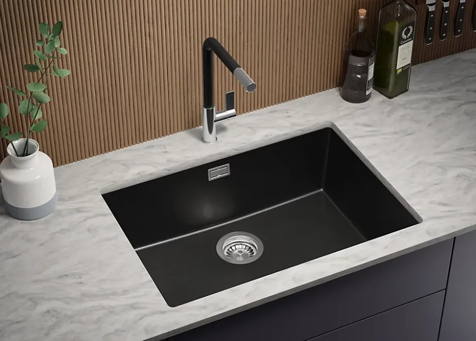 PRIMAGRAN Evier Sous Plan Noir Métallisé 66x47cm, Evier en Granit 1 bac + Kit de Vidage, Évier au meuble 70cm - London