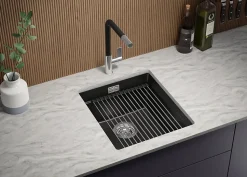 PRIMAGRAN Evier Sous Plan Noir Métallisé 41x47cm, Evier en Granit 1 bac + Kit de Vidage + Accessoires, Évier au meuble 45cm