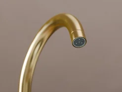 PRIMAGRAN Robinet de cuisine 5010, Robinet d'évier rotation 360 degrés, Robinet haute pression, Doré