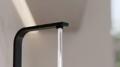 PRIMAGRAN Robinet de cuisine 8010, Robinet d'évier rotation 360 degrés, Robinet haute pression, avec deux types de jet, Noir