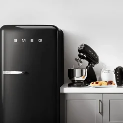 Réfrigérateur congélateur à poser Smeg FAB28RBL6 noir - 244L / 26L - H.166cm x L.68,5cm x P.86cm