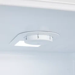 Réfrigérateur congélateur encastrable porte réversible Beko ICQFVD373 193L / 69L, blanc