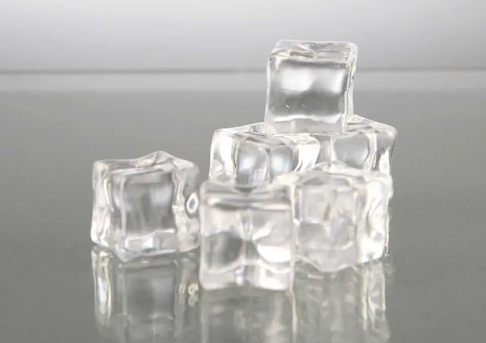 Seau de 1,5 Kg de glaçons transparents en acrylique