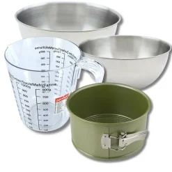 Set pâtisserie avec moule à panettone 18 cm revêtu cire de carnauba, 2 bols à mixer, verre mesureur et spatule Zenker