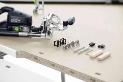 Système d'assemblage DOMINO SV-SYS D14 FESTOOL - coffret pour DF 700, 32 angles et 16 panneaux