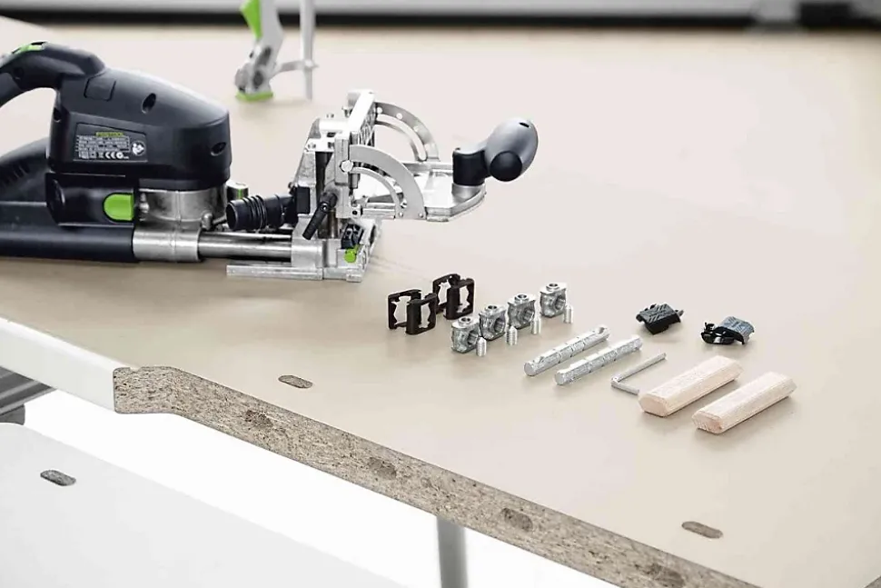 Système d'assemblage DOMINO SV-SYS D14 FESTOOL - coffret pour DF 700, 32 angles et 16 panneaux