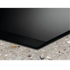 Table de cuisson aspirante induction 78cm 4 feux 7350w noir Electrolux KCC83443