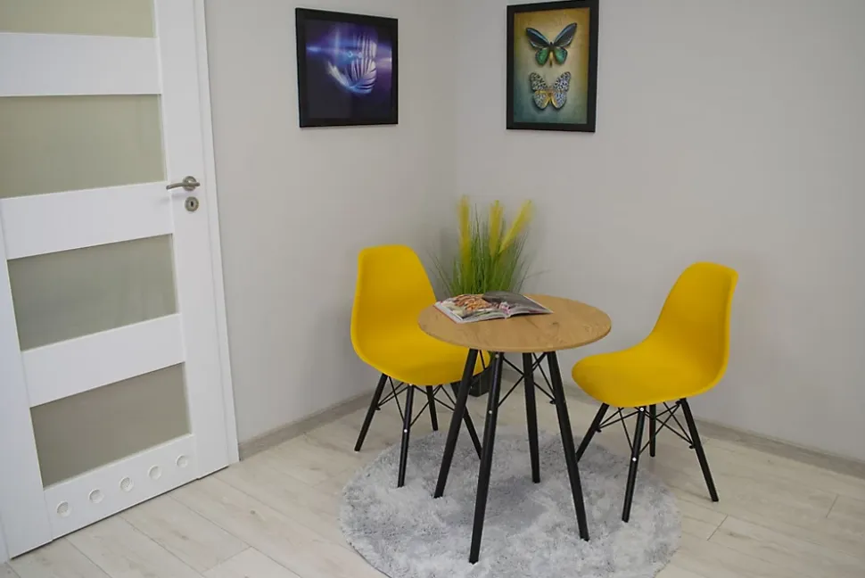 Table ronde VALORA KOVA 60 cm - Table de salle à manger moderne en chêne miel