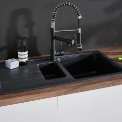 Évier de cuisine réversible à encastrer 1,5 bacs avec égouttoir Arber, en granit noir