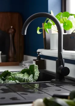 Évier en composite de quartz noir 1 bac à encastrer Arber