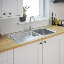 Évier en inox finition nid d'abeille 1,5 bacs à encastrer Lyell