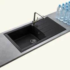 Évier résine noir moucheté TUNIA 1 grand bac 1 égouttoir