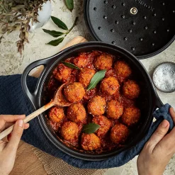 Volcan - Cocotte ronde 20cm fonte de fer émaillée noire avec couvercle